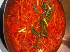 -毛辣果·贵州红酸汤牛肉火锅(西单店)