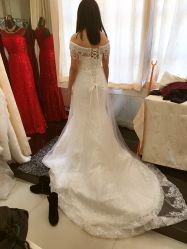 -艾米婚纱&婚礼策划