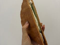 茉莉龙井压扁可颂-DRUNK BAKER(上海陕康里店)