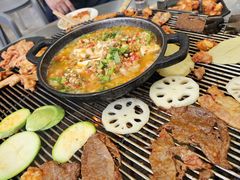 -小辣椒火盆烧烤(温泉南街店)