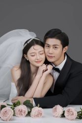 -樱花婚纱摄影