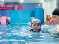 -龙格亲子游泳·水育早教运动中心(龙湾天街店)