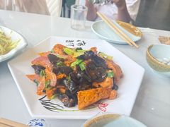 -何适山庄·团餐住宿(水长城P2停车场店)