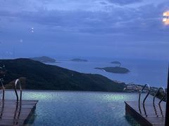 -三亚亚龙湾人间天堂鸟巢度假村