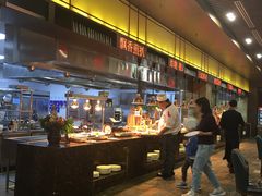 自助取餐区-东方苑自助餐厅(稻香湖景酒店)