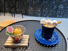 -HUG·拥抱咖啡(郑州宝龙广场店)