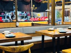 -九锅一堂酸菜鱼(新南凯德直营店)