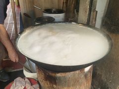 -云南大锅豆浆店