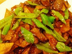 -闯关东东北农家菜(崂山石老人店)
