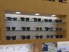 -光明眼镜·蔡司授权(九亭U天地店)