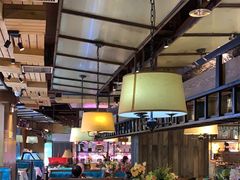 -领鲜活海鲜榴莲自助火锅(东门店)