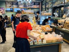 面包甜点陈列柜-东哥面包(江宁大润发店)