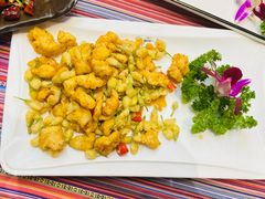 -香巴拉云南餐厅(华莱坞店)