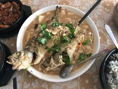 -煲来饱去冷水鱼