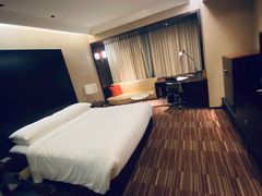 -上海龙之梦万丽酒店