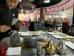 -利昂法式铁板主题餐厅(新奥购物中心店)