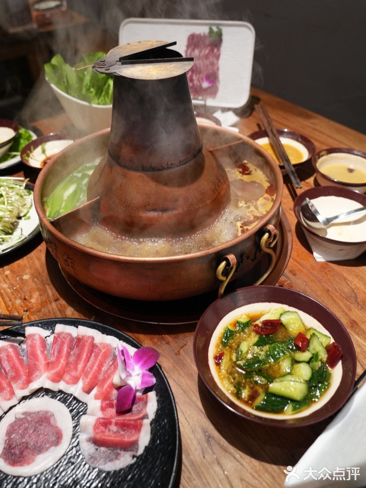 铜锅里🈶故事,涮出的是地道京味儿~