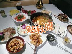 -贵府酸汤牛肉火锅·贵州老字号(飞山街店)