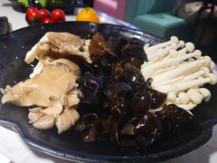 -蛙太牛牛肉海鲜自助火锅(台江万达店)
