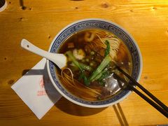 八宝辣酱面-沪西老弄堂面馆(定西路店)