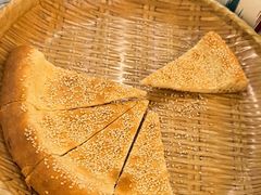 -汗腾格里·风味餐厅(新疆驻京办店)