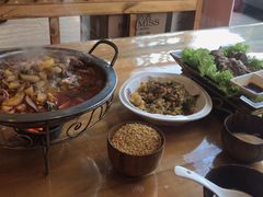 手扒肉-牧人嘎查蒙餐(富强路店)