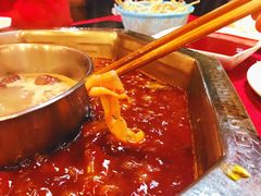 -山城年华老火锅(玉林店)