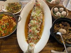 -胡桃里音乐餐厅(陶溪川店)(川湘赣菜·世界百大酒庄直供红酒·音乐表演)