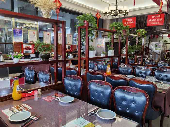 食味楼(新华店)-"食味楼餐厅已经开了好几年了,也新开了好几.