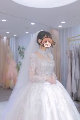 -台湾蔡美月婚纱租赁