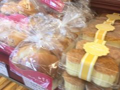-红宝石·鲜奶小方·海派西点房(南丹店)