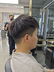 -苏奇发型·烫发染发