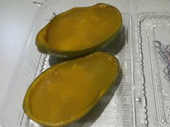 -志龙皇冠吃货椰子铺