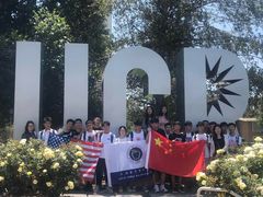 -上海市民办金苹果学校