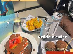 -W COLLECTIVE  DESSERT SHOP