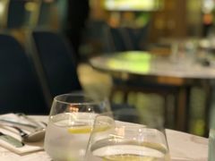 -La Mer Restaurant & Lounge