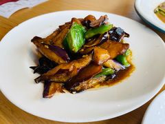 -关东小磨东北菜(上海长风大悦城店)