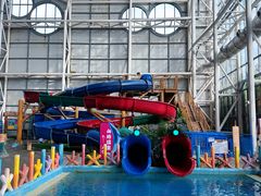 -四季贵州·山地温泉水世界