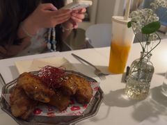 -春树下·树屋花房西餐厅(罍街AS1980店)