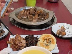 -聚首堂·特色小吃·肘子(什刹海德胜门店)