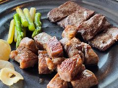 -丽思卡尔顿·炙焰·铁板烧餐厅