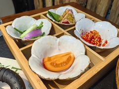 -菌自由丨野生菌火锅特色庭院餐厅(丽江古城店)