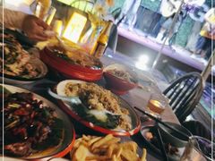 -拾光音乐餐酒吧(告庄星光夜市店)