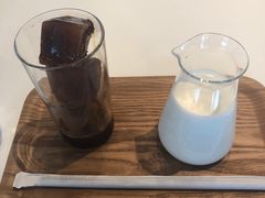 黑砖拿铁-dotcom coffee古点咖啡(致真大厦店)