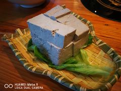 -野山舂·贵州现舂酸汤火锅(鸿通城店)