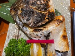 烤三文鱼头（盐烤、香辣）-三月居酒屋(青年大街店)