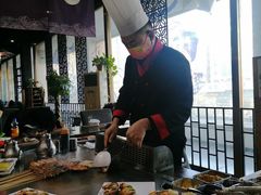 -悦巷海鲜自助铁板烧(秦皇东大街店)