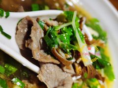 -大众跷脚牛肉馆·非遗传承单位(峨眉山店)