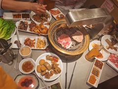 -山焱·炭火自助烤肉(周浦万达店)