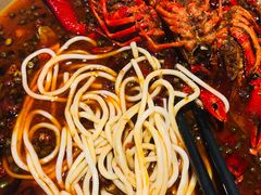 -龙巢盱眙龙虾·牛蛙·烧烤宵夜(八卦岭店)